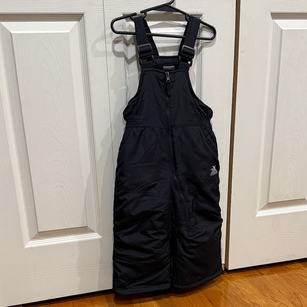 ZeroXposur Kids Black Insulated Overalls